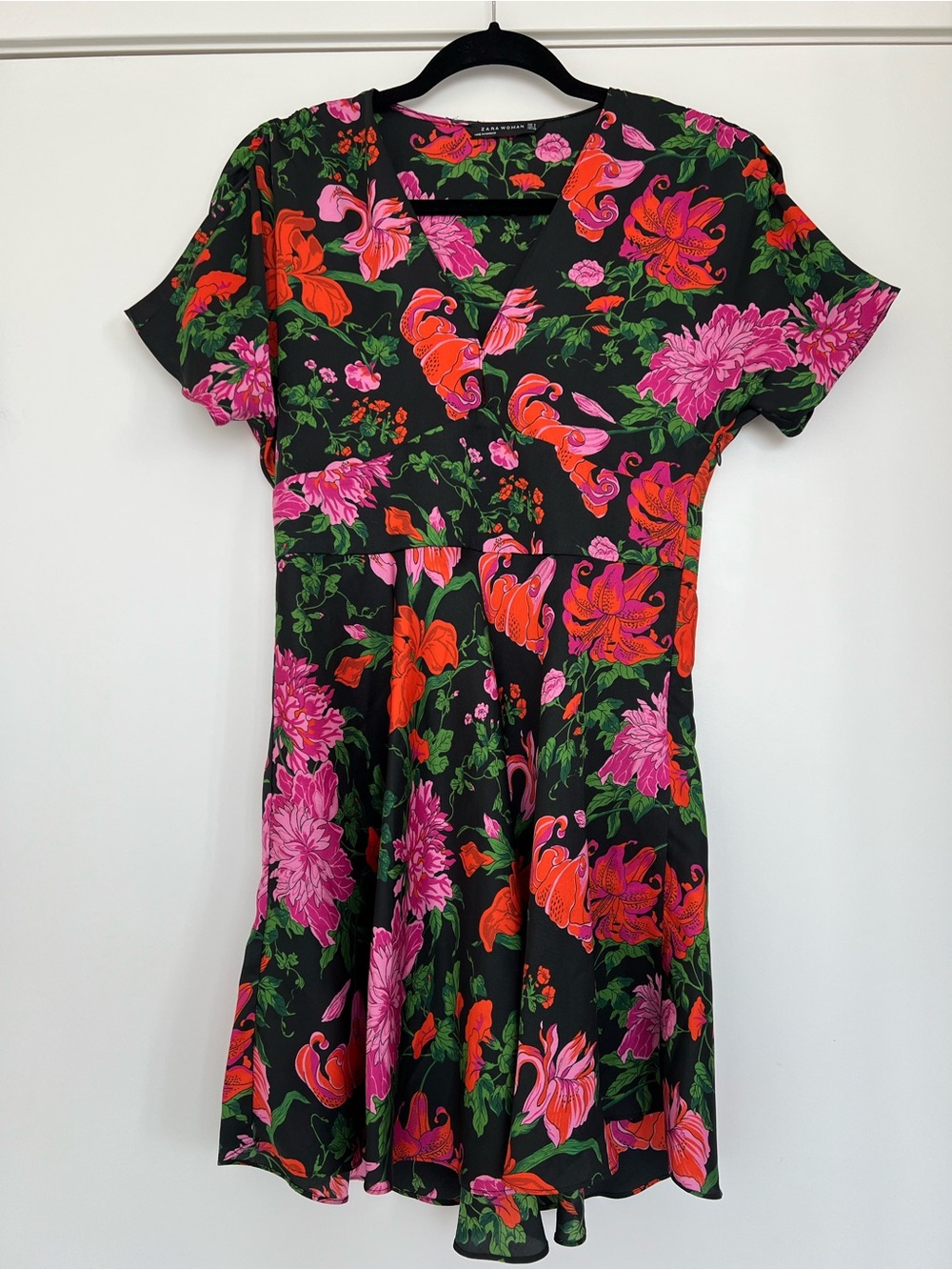 Zara Black Short-Sleeve Mini Dress with Pink & Red Floral Print US Small